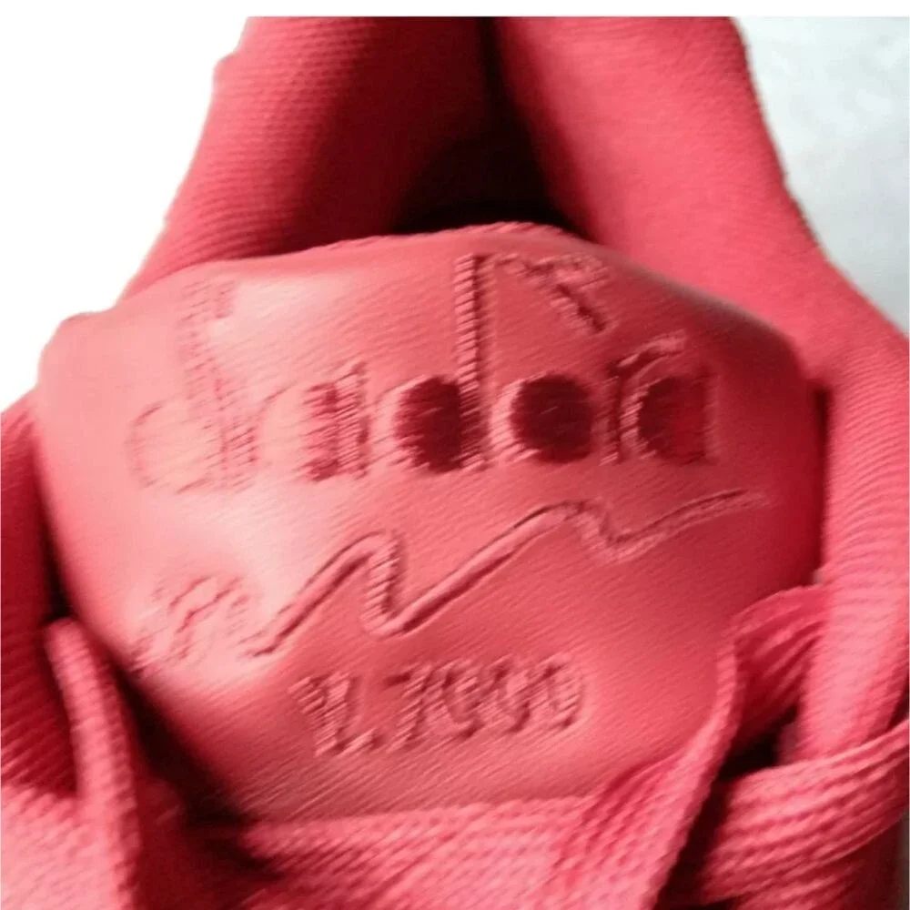 Diadora V7000 Sporty Sneakers Shoes Men's Size 11 Red Retail $145